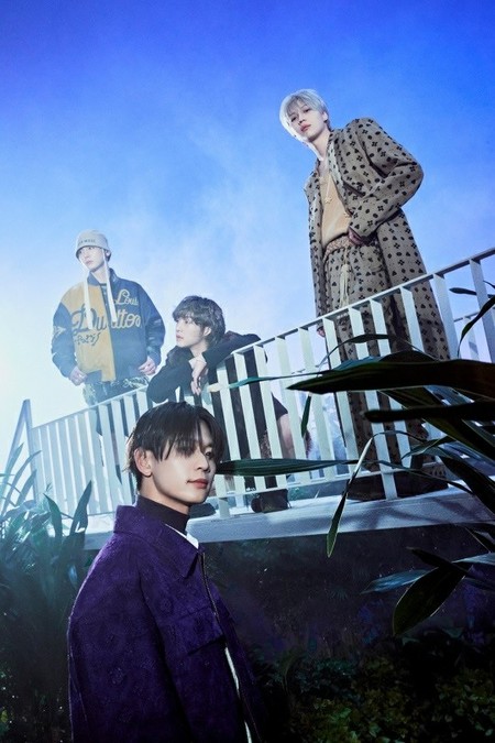 「SHINee」の8thフルアルバム「HARD」、英i-D選定「夏のアルバム」に！