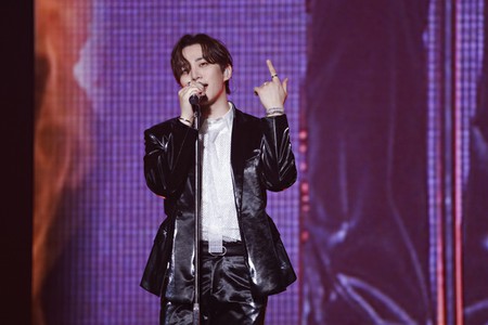 ソロデビュー10周年「2PM」ジュノ、アリーナツアーが横浜からスタート