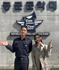 俳優イ・ドヒョン、空軍軍楽隊服務中の近況公開…より一層りりしく