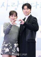 【フォト】チョン・ウソン＆シン・ヒョンビン、韓国リメイク版「愛していると言ってくれ」の制作発表会に出席