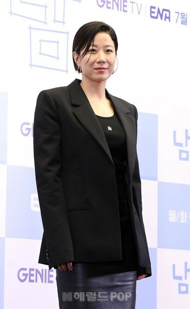 【公式】女優チョン・ヘジン、夫故イ・ソンギュンさんの悲しみを乗り越え復帰…「ライディング人生」に出演確定…“応援をお願い”