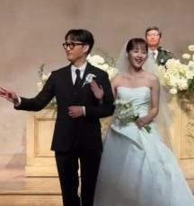キム・ボラとチョ・バルン監督、8日に結婚…祝歌は「AKMU」イ・スヒョン