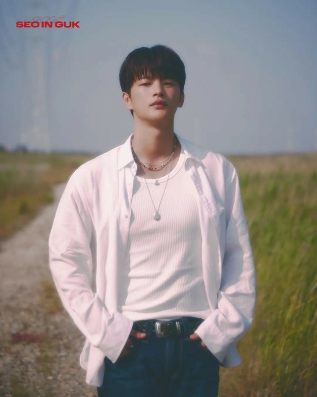 ソイングク ハートクリーム ネックレス ソ・イングク、眼差しに