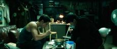 ソン・ジュンギ主演『このろくでもない世界で』、手作りチゲを向かい合って手掴みで貪る2人の本編映像解禁