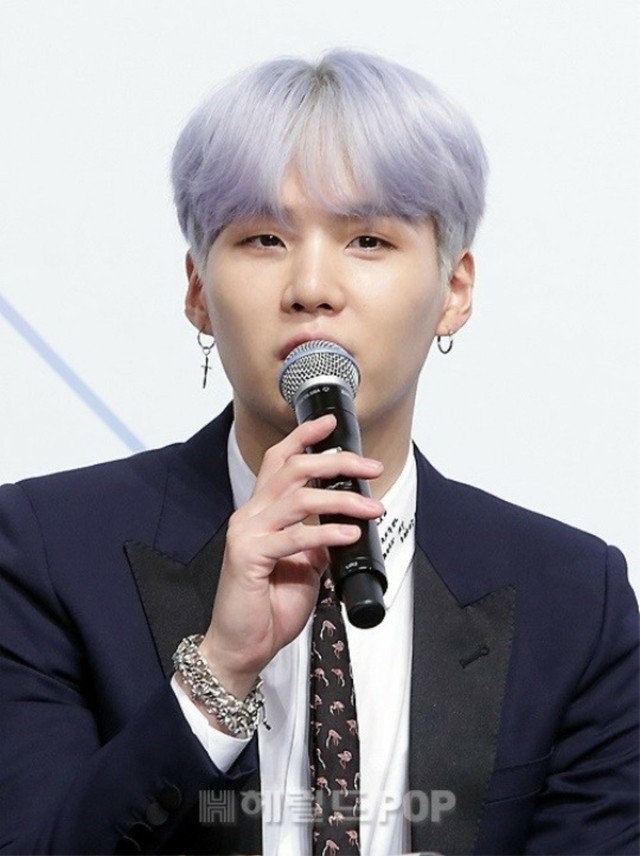 「社会服務要員」SUGA（BTS)、電動キックボードで倒れたまま発見！飲酒運転の疑いで警察調査中