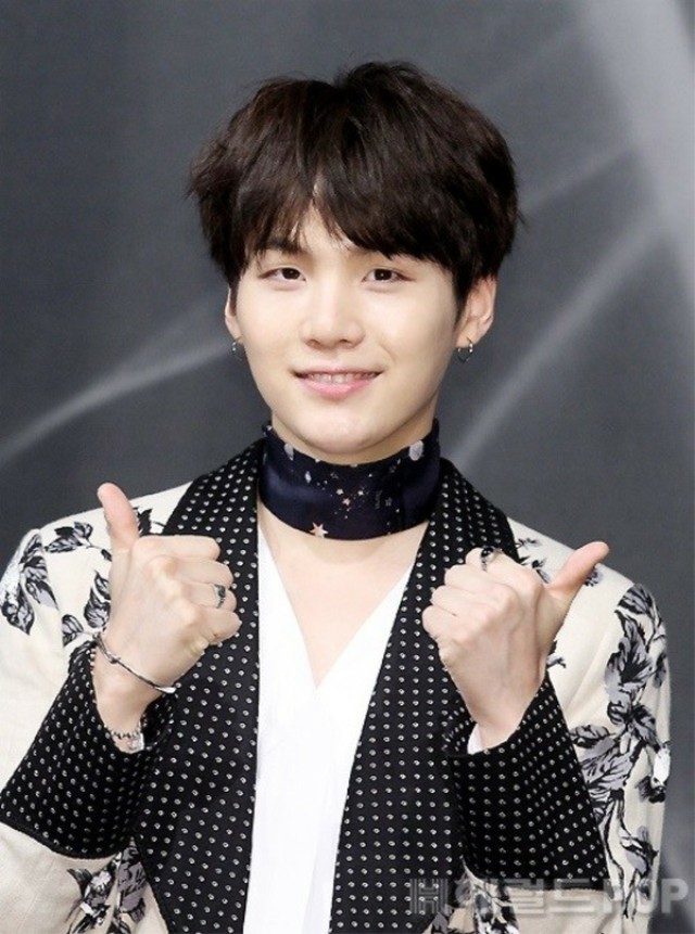 “泥酔運転”「BTS」SUGA、また追加疑惑が浮上…今回は“ナンバープレート未装着＆保険未加入”？