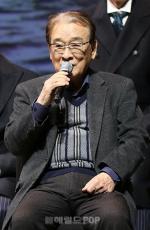 【全文】“まもなく90歳”ベテラン俳優イ・スンジェ、健康問題で演劇と講演がキャンセル…「休息が必要だという医師の強い勧め」