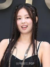 「お願いだから…」JENNIE（BLACKPINK）、悲しい状況すぎて…SNSやMVの遮断ハプニングが相次ぐ