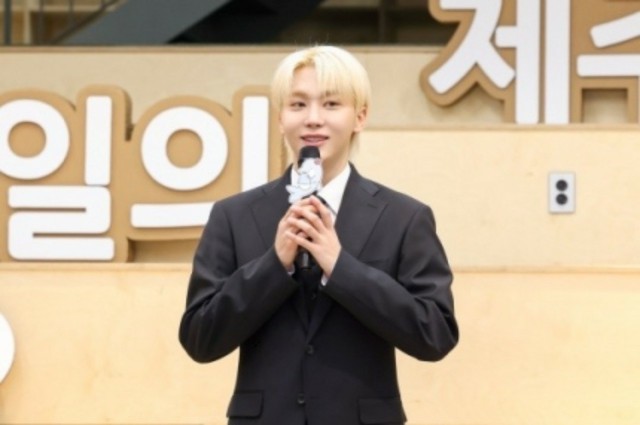 【公式】「SEVENTEEN」SEUNGKWAN、故郷の済州広報大使に任命…「済州道民として誇らしい」