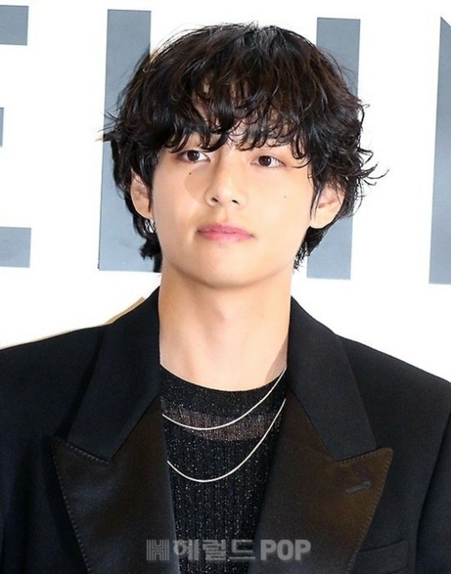 「BTS」V、パク・ヒョシンとデュエット曲発表…“あたたかい冬を過ごせますように”