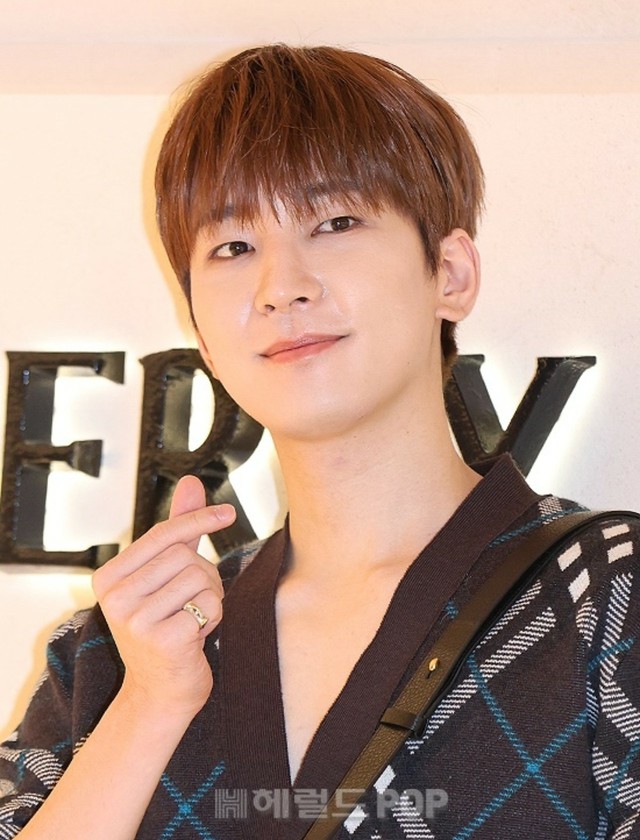 公式】「SEVENTEEN」WONWOO、4月3日に入隊へ…グループ2人目