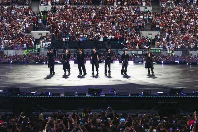 BTS」、7年ぶりに完全体でロンドンを訪問…ウェンブリー・スタジアムに