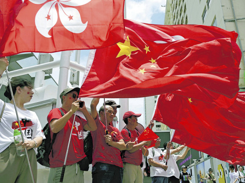 中国返還から２７年の香港、今年も民主派デモなし…親中派は愛国を盛んにアピール