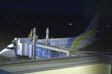 羽田発釧路行きのエア・ドゥ便、女満別空港に緊急着陸…オイル漏れの除去作業で滑走路を閉鎖
