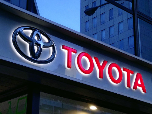 トヨタ、ＥＶ充電設備の日米欧韓７社連合「アイオナ」に出資…アメリカで拡充図る