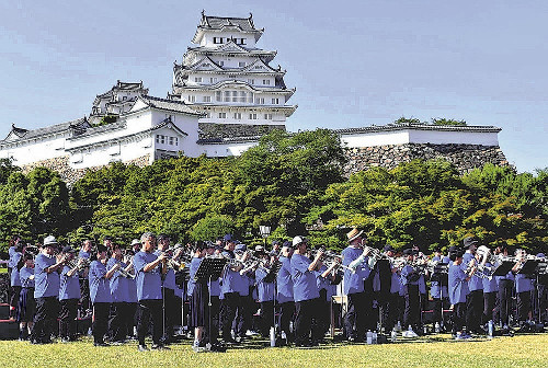 姫路城バックに１０００本のトランペット吹き鳴らそう…出演者を募集