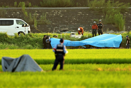 福岡県柳川市の畑にヘリ墜落、乗員とみられる２人死亡…国の運輸安全委が調査へ