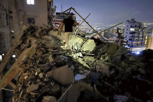 イスラエル、レバノン首都ベイルート攻撃…子供１２人死亡攻撃受けヒズボラに報復