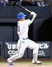 日本ハム・郡司裕也がサヨナラソロで乱打戦制す…ソフトバンクは沢柳亮太郎がプロ初勝利