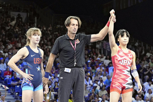 レスリング・藤波朱理、初戦を突破…２０２２年世界女王にフォール勝ち