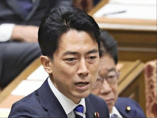 小泉進次郎氏、父・純一郎氏の意見に左右されず自民党総裁選の立候補を判断…「進むも引くも自分で」