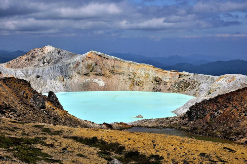 草津白根山「湯釜」見学、やっぱり中止…火山活動「高まる可能性」と気象庁が発表