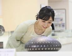 佳子さま、日本橋三越で伝統工芸展を鑑賞…「引き込まれる思いがいたします」