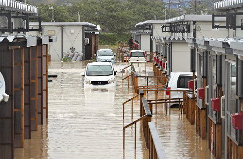 大雨で仮設住宅９か所が床上浸水、「また一からやり直し」…肩落とす能登半島地震の被災者