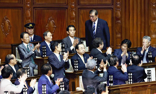 第１０２代首相に石破茂・自民党総裁…衆参両院の本会議で指名