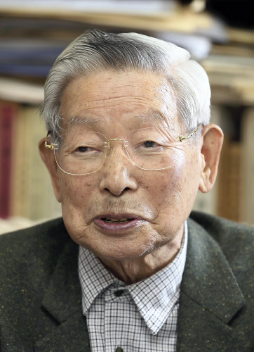 漢字書の第一人者・尾崎邑鵬さん死去、１００歳…文化功労者で読売書法会最高顧問