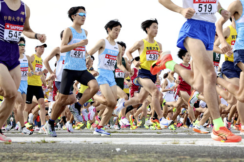 箱根予選突破の日体大・玉城良二監督「３年生がタイム稼いだ」…日大・新雅弘監督「１００点満点」