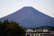 富士山の初冠雪はいったいいつに…１３０年の観測史上最も遅くなることが確定