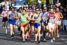 全日本大学女子駅伝、立命館大が２時間３分３秒の大会新で９年ぶり１１度目の優勝