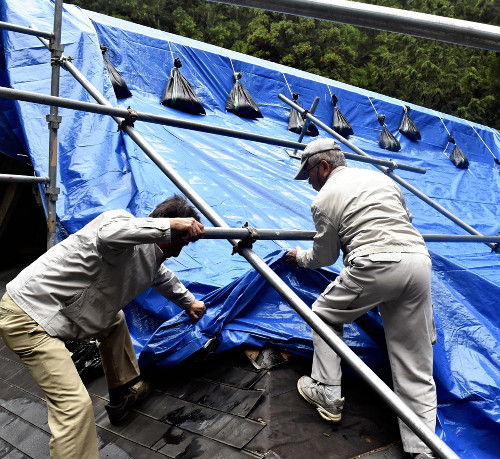 静岡・島田市の山間部の神社で屋根の銅板２４０枚なくなる…雨漏りを心配した氏子が訪れ気づく