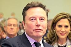 イーロン・マスク氏、政府職員の大幅削減を進める考え…トランプ氏も官僚の腐敗を主張