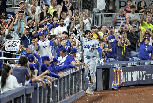 大谷翔平が満票でＭＶＰ、２年連続３度目…大谷「ドジャースの一員としてもらったと思っている」