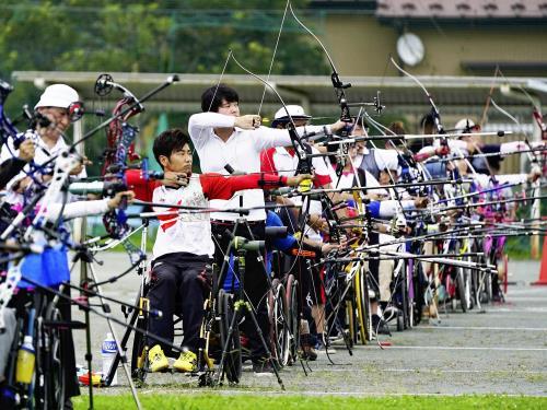 パラアーチェリーの全国大会が相次ぎ中止…日本代表の選出など不透明に