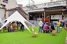 駅前の空き地を芝生に変えたら、来てくれますか…北九州市が投資促す街づくりの社会実験