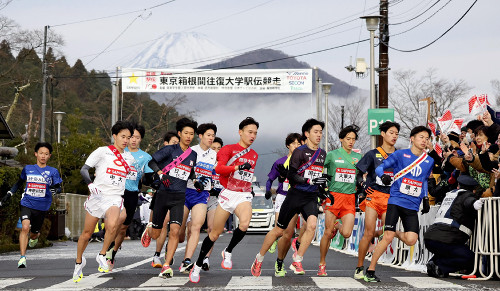 箱根路の「繰り上げスタート」とは？　中継所によって異なる時間…前回は１６チームが復路一斉スタート