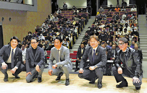 ジャイアンツタウンの未来語り合う、高橋由伸さん「稲城の象徴に」…球場周辺に欲しいのは「アウトレット」