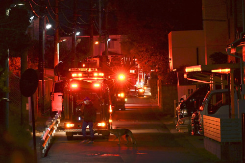 千葉・柏で男女２人死亡、腹や胸に刺し傷あり「血だらけ」…近くで８棟燃える火災も