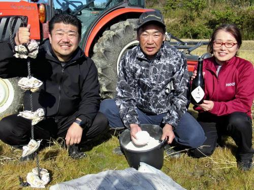 廃棄していたカキ殻、豊富なミネラルを田んぼで有効活用…「的矢かき」×酒「半蔵」でコラボ