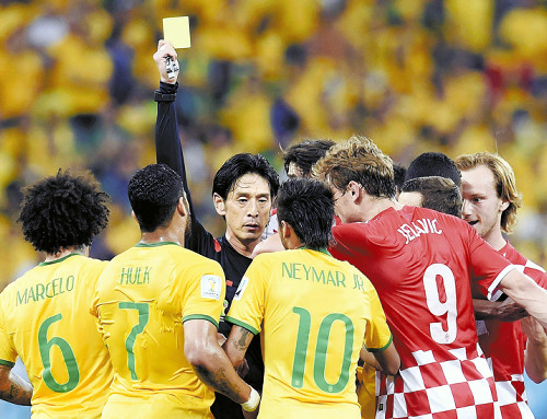 ２度のＷ杯で主審、西村雄一さん「引退」…一番の思い出は初の日本代表戦でカズが決めたゴール