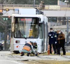 熊本市電が脱線事故の影響で運休、複数箇所でレール幅が基準値より広がる…復旧のめど立たず