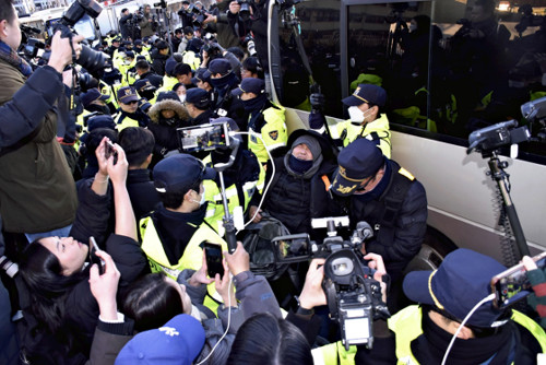 韓国の尹大統領、きょうにも逮捕と現地メディア…身柄拘束で警護庁と衝突の恐れも