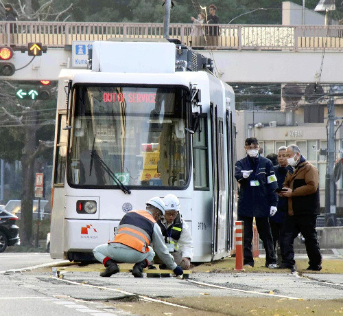 レール幅が規準値を３０ミリ超えていたことが判明…昨年末に脱線事故、熊本市電が運行再開