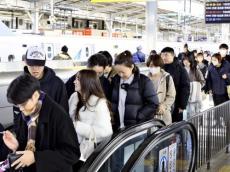 年末年始のＪＲ・航空各社の利用状況、前年度を上回る…新幹線・特急の利用は１１％増