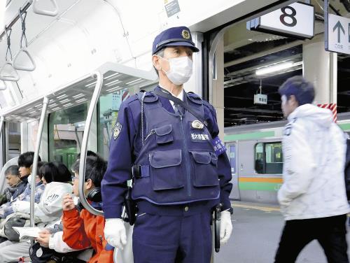 共通テスト受験生の痴漢被害、発生させない…警察官が駅改札や電車に乗り込み警戒