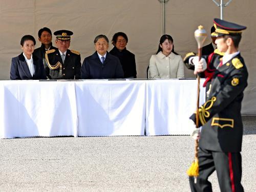 天皇、皇后両陛下が２年ぶりに皇宮警察の年頭視閲式に出席…愛子さまは初