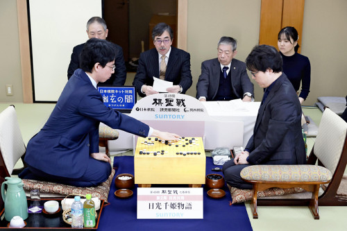 囲碁棋聖戦の第２局、一力遼棋聖が勝ちタイに…井山裕太王座「いい図が見えなかった」